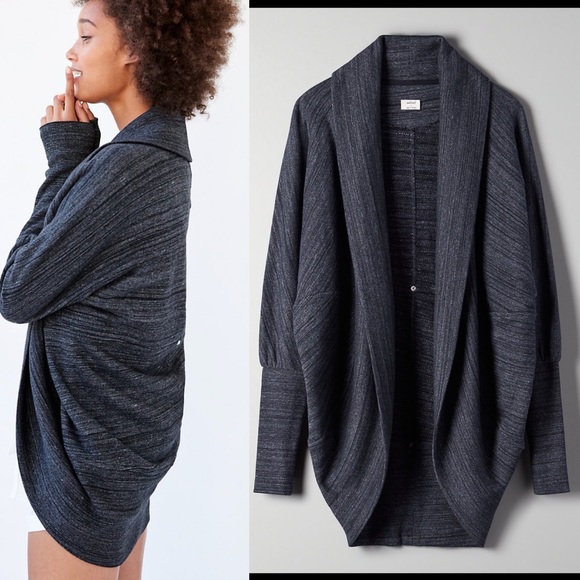 Aritzia Wilfred Diderot cocoon sweater sz m